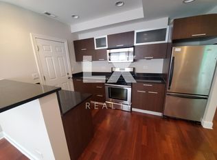 6924 N Greenview Ave APT 2W, Chicago, IL 60626