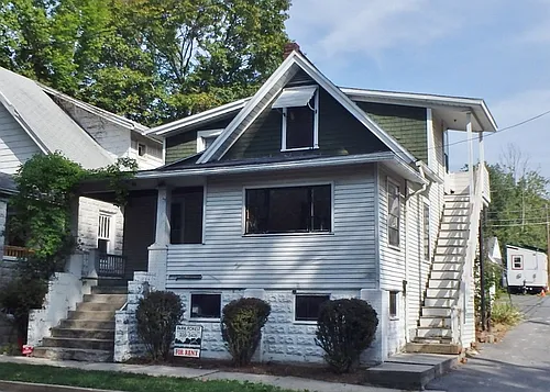 412 W Foster Ave Photo 1
