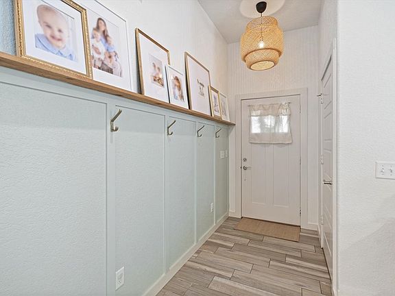 4th image of 1138 Canyon Gate Dr