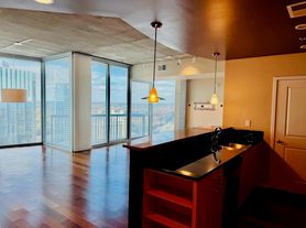 3324 Peachtree Rd NE