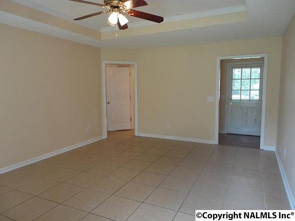 4th image of 198 Brook Wind Dr