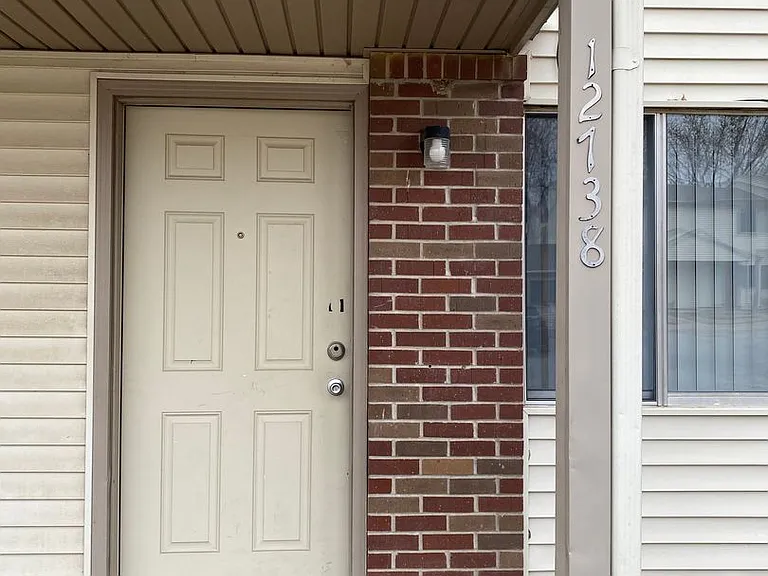 Southdale Square Apartments — Photo 192