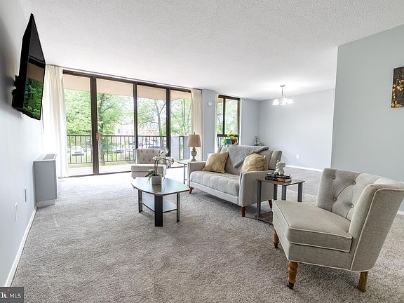 2nd image of 6100 Westchester Park Dr APT 412