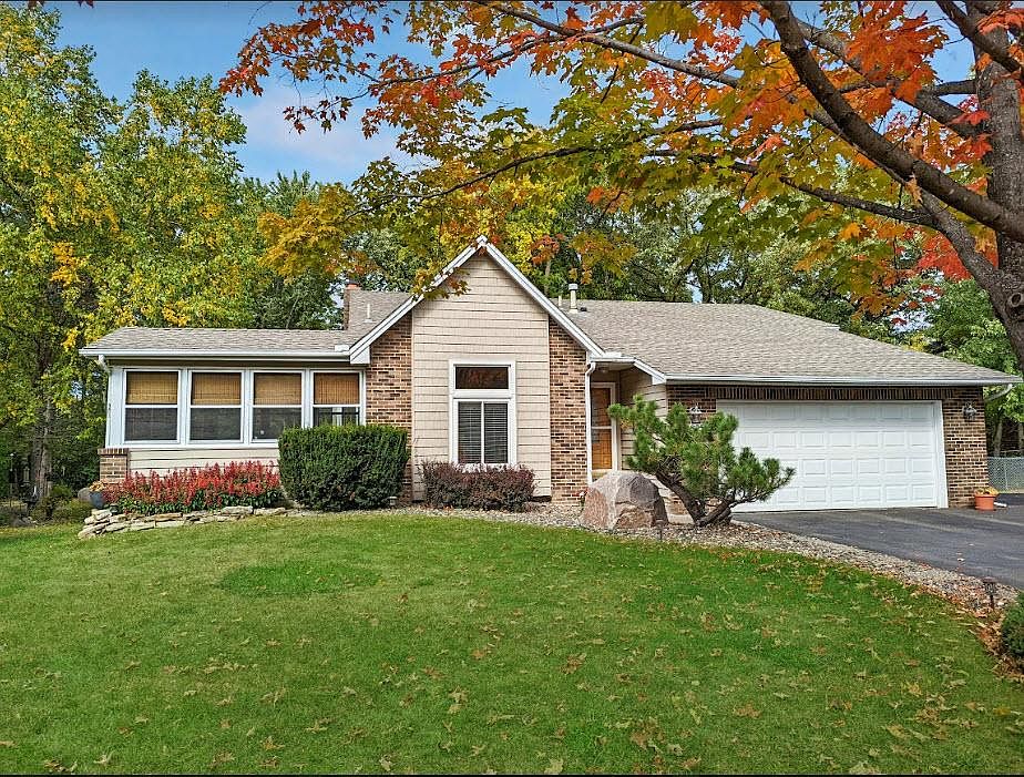 Home in cul-de-sac