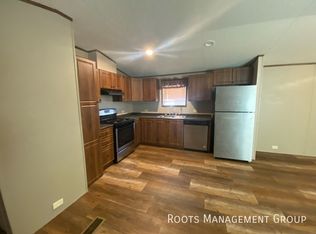 162 NE Coachlight Dr #162, Topeka, KS 66617