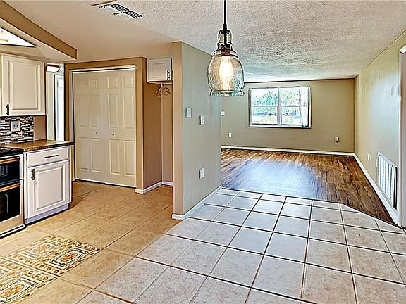 2nd image of 3129 Bright Dr