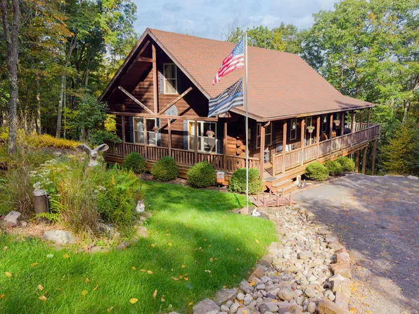 394 Locust Ln, Evergreen Ln, PA 17820