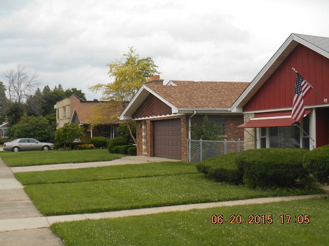 2nd image of 11925 Greenwood Ave