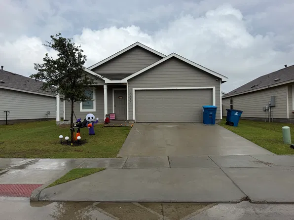 1147 Athena Dr, Portland, TX 78374