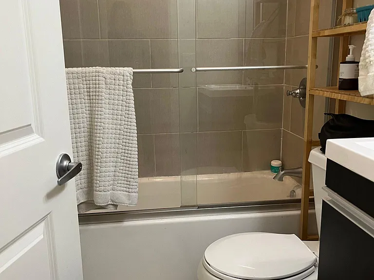 317 S 6th St #1R — Photo 18