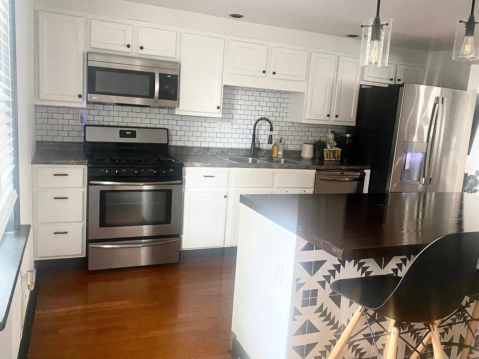 818 Suismon St — Photo 4
