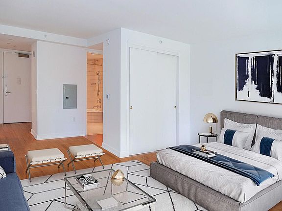 3rd image of 227 W 77th St APT 9D