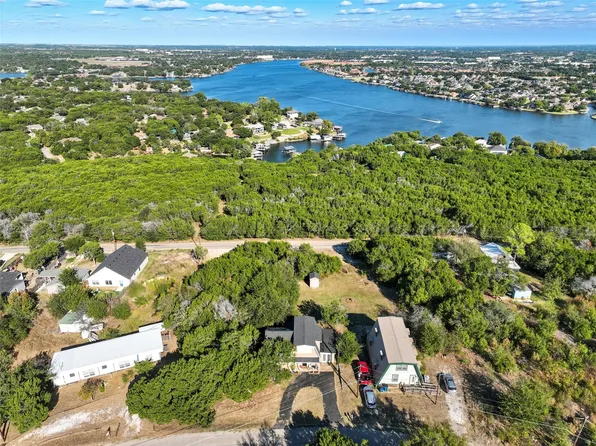 1106 Scenic Dr, Granbury, TX 76048