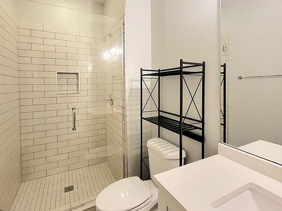 4th image of 2901 W Logan Blvd #104