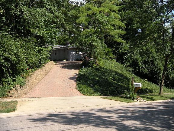 2nd image of 1292 Sweetwater Dr
