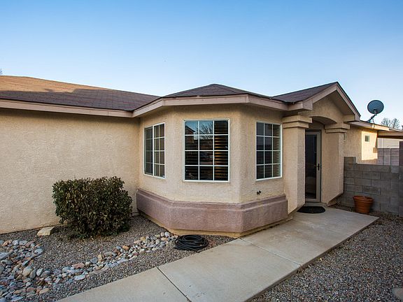 2nd image of 8100 Vista Tijeras Ln SW