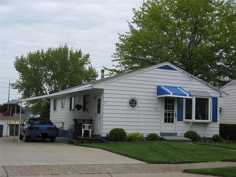 1st image of 1736 W 22nd St