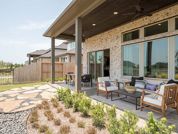 Covered Outdoor Living