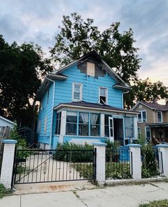 108 N Union St, Aurora, IL, 60505