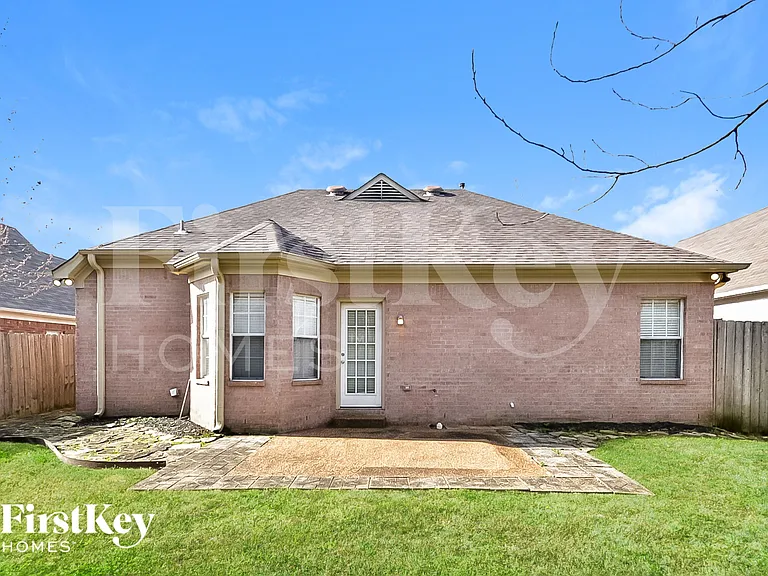 8682 Valmont Cir — Photo 14