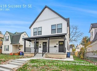 1418 Sigsbee St SE, Grand Rapids, MI 49506