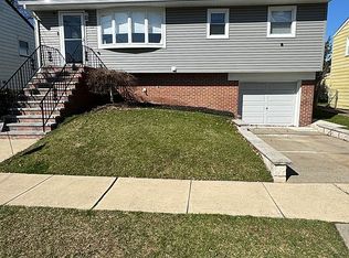 49 Chestnut St, Avenel, NJ 07001