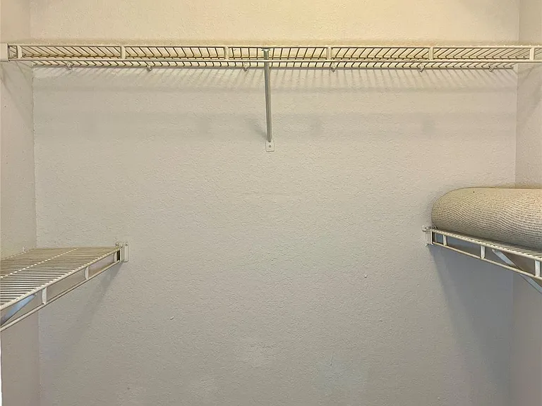 2850 N Oakland Forest Dr #215 — Photo 14