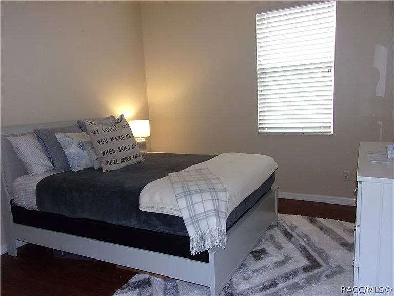 877 W Silver Meadow Loop — Photo 23