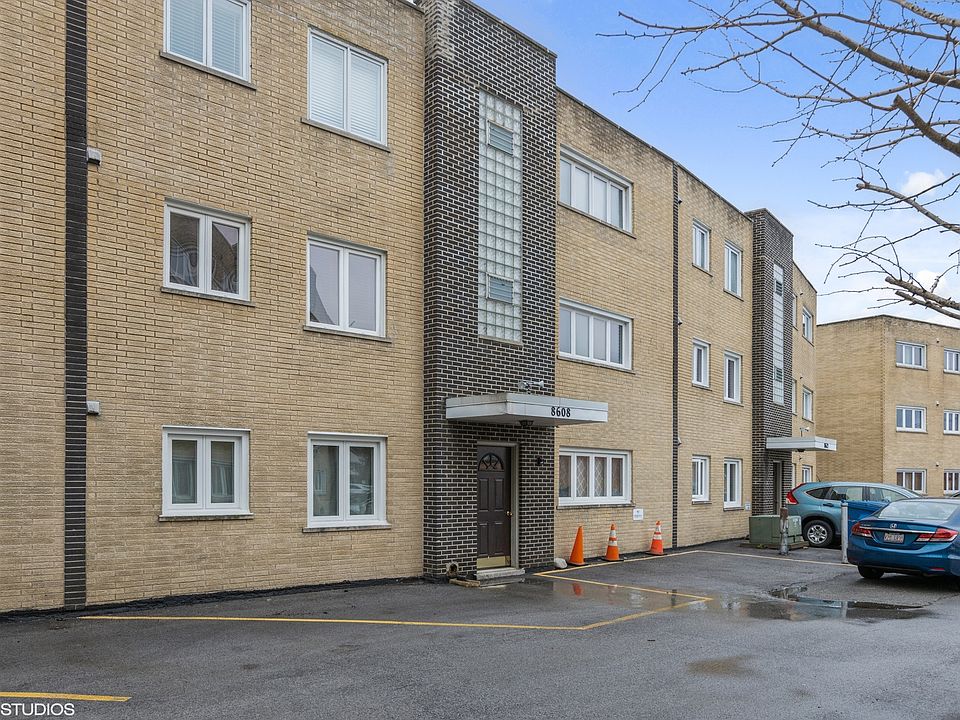 1st image of 8608 W 95th Pl APT 303