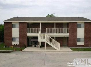 529 Dukeway APT 4, Universal City, TX 78148