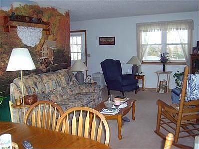 Easy living in this open floorplan