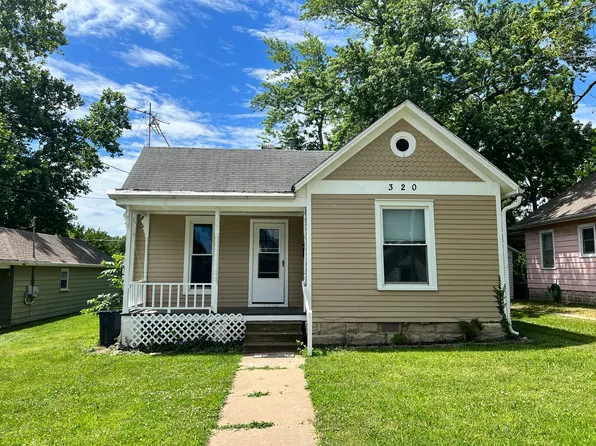 320 Jackson St, Warrensburg, MO 64093