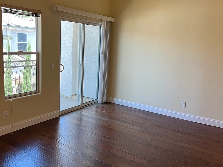 6901 Laurel Canyon Blvd #211 — Photo 11