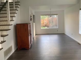 17151 NE 37th Pl, Bellevue, WA 98008