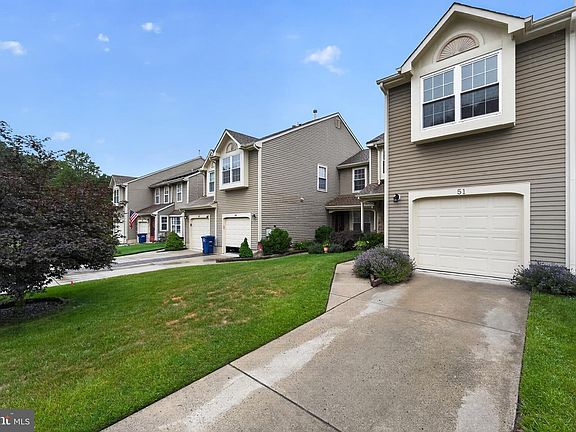 5th image of 51 Kettlebrook Dr