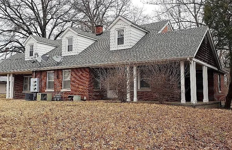 1308 Caseyville Ave — Photo 1