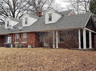 1308 Caseyville Ave, Swansea, IL 62226
