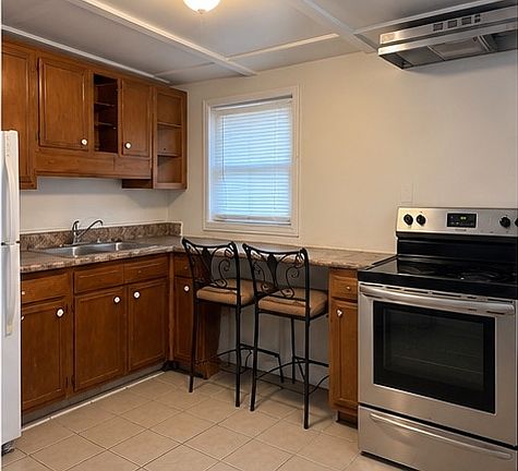 2nd image of 4234 Dunn Rd #1