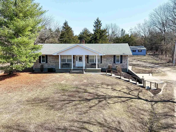 29510 McGee Rd, Sedalia, MO 65301