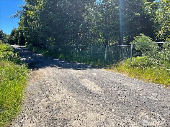 4th image of 20 Keal Road