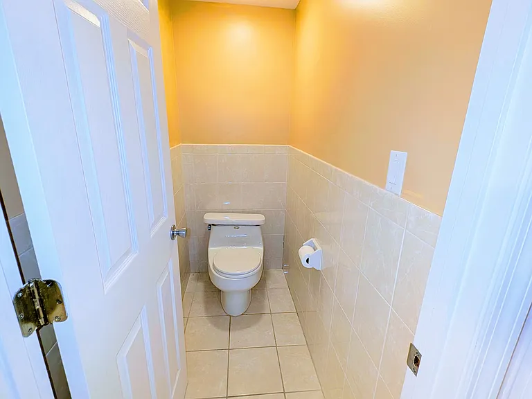 284 Peninsula Ave — Photo 30