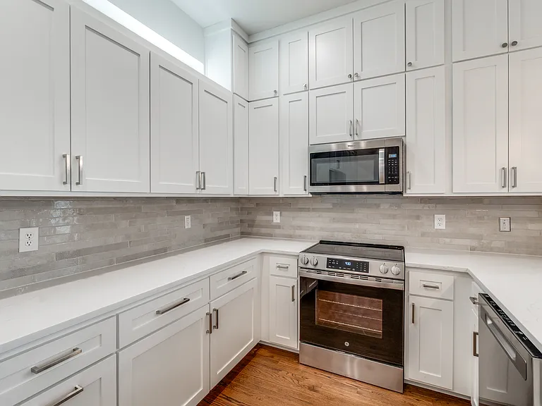 5711 Ross Ave #5 — Photo 6