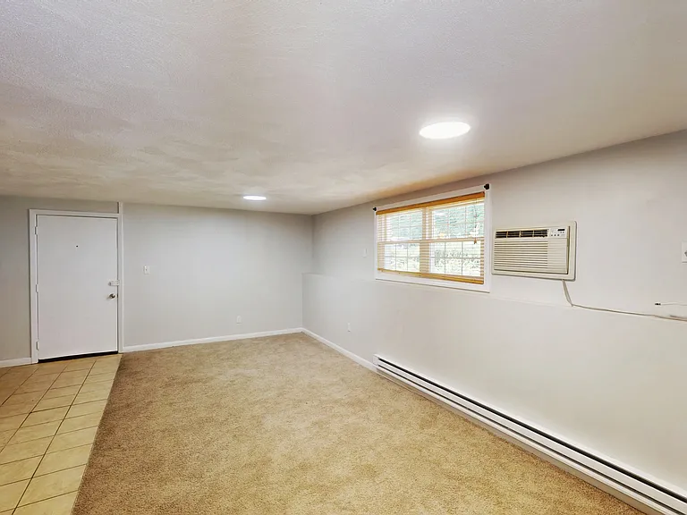 107 Oak Ln #3 — Photo 7