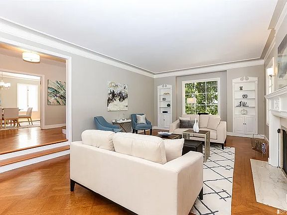 3rd image of 52 Broadmoor Dr