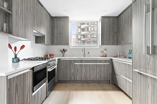 Sold by Compass | media 20