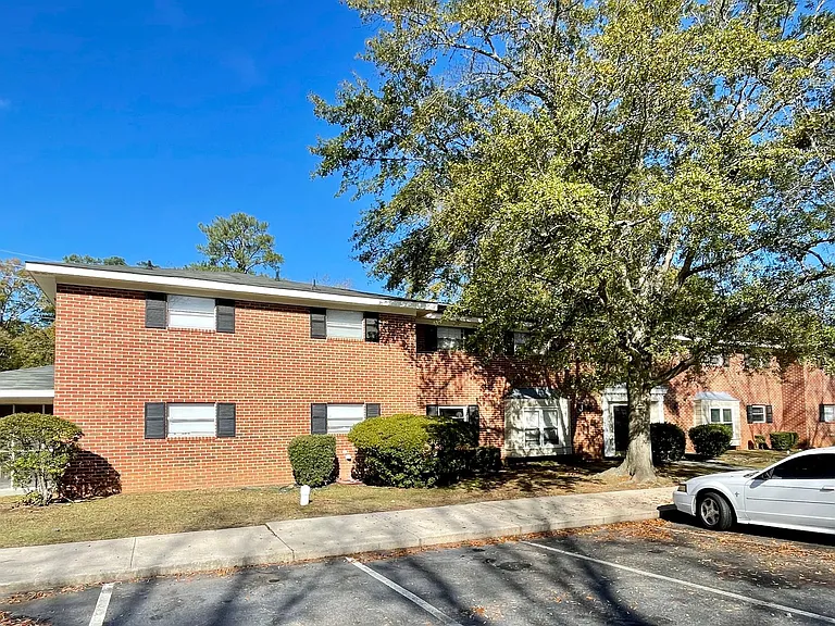 1100 Skyland Dr #J2 — Photo 1