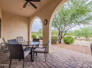 993 N Broken Hills Dr, Green Valley, AZ 85614