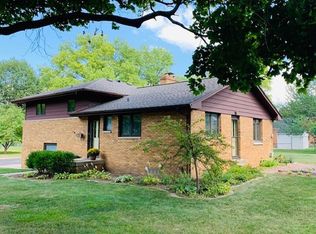 601 S High St, Washington, IL 61571