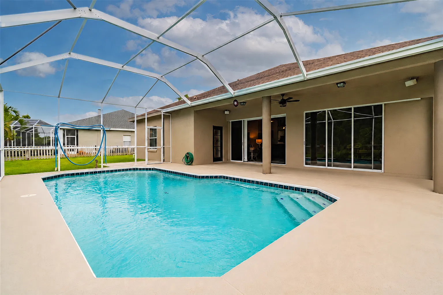 1339 Deerbourne Dr — Photo 1
