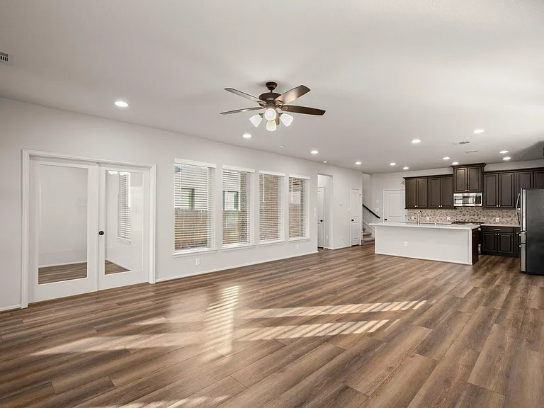 932 Azul Lagoon Dr — Photo 5